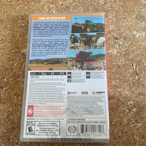 Nintendo Switch - Picture 2 of 3